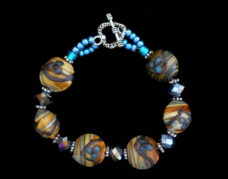 Armband Handarbeit Lampwork Glasperlen Herz Silber Verschluss Erdtöne, Blau von LuxCache