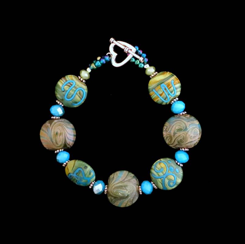 Handgefertigtes Armband Lampwork Beads Versilbert Herz Verschluss Facettiertes Glas Türkis Perlen Modern Art von LuxCache