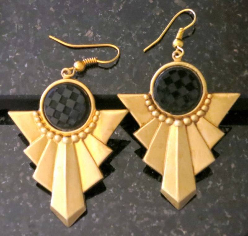 Ohrringe Art Deco Vintage Glascabochon Antiqued Messing Schwarz Schachbrett Glas Cab von LuxCache