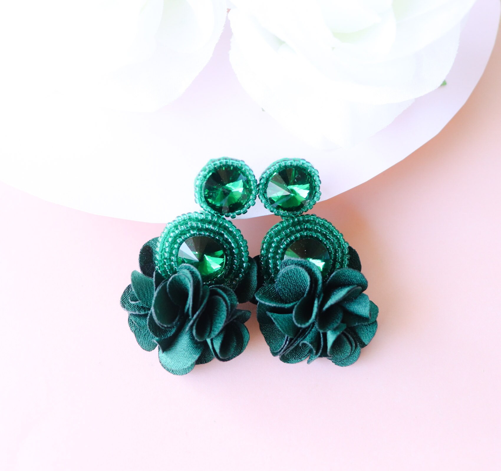 Smaragd Grün Floral Quaste Ohrringe Perlen Strass Statement Ohrringe Smaragd Grün Floral Quaste Ohrringe Perlen Strass Statement Ohrringe von LuxStoreDr