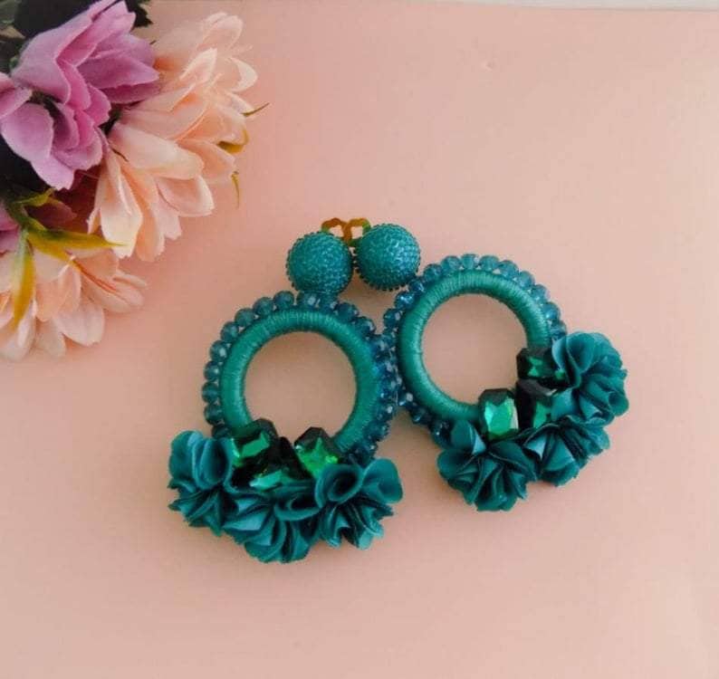 Florale Perlen Creolen Türkiser Strass Schmuck Florale Perlen Creolen Türkiser Strass Schmuck von LuxStoreDr