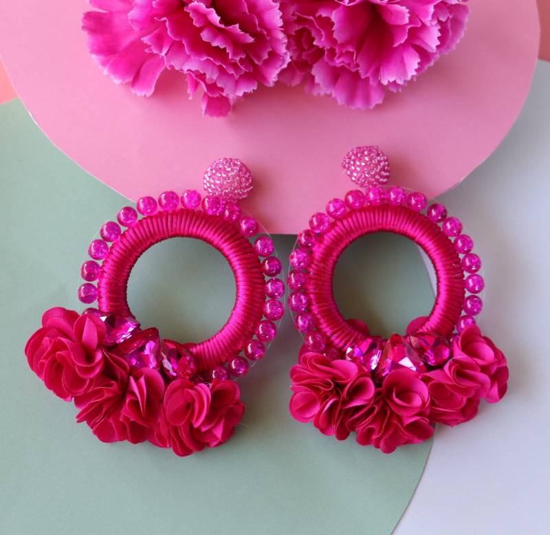 Fuchsia Blumen Hoop Ohrringe Perlen Strass Hochzeitsschmuck Fuchsia Blumen Hoop Ohrringe Perlen Strass Hochzeitsschmuck von LuxStoreDr