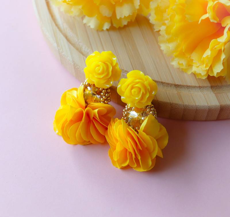 Gelbe Blumen Quasten Ohrringe Perlen Boho Schmuck Gelbe Blumen Quasten Ohrringe Perlen Boho Schmuck von LuxStoreDr