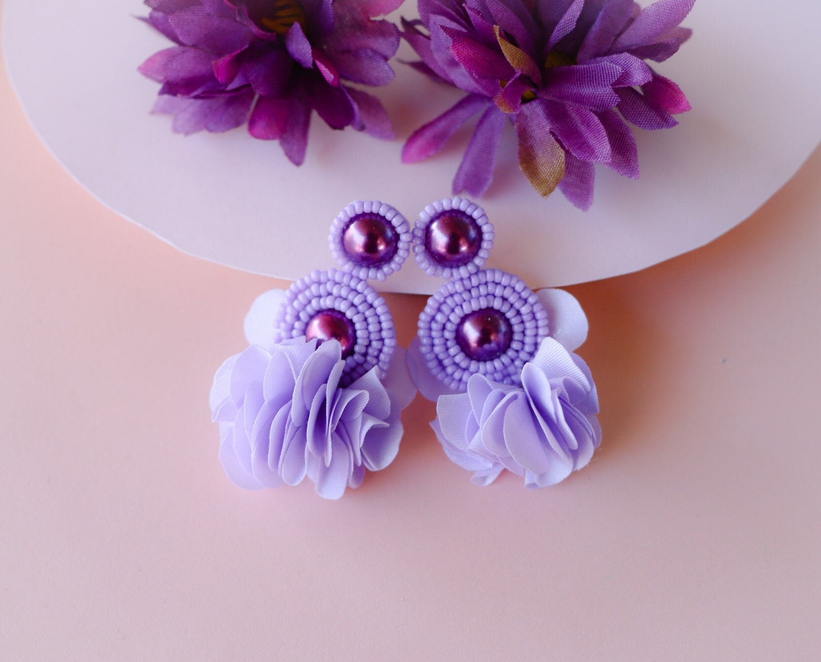 Lila Quaste Blumen Ohrringe Perlen Strass Statement Ohrringe Lila Quaste Blumen Ohrringe Perlen Strass Statement Ohrringe von LuxStoreDr