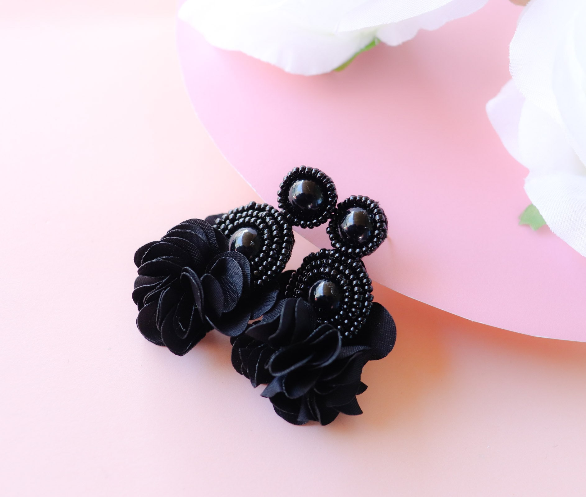 Schwarze Quasten Ohrringe Strass Statement Ohrringe Schwarze Quasten Ohrringe Strass Statement Ohrringe von LuxStoreDr
