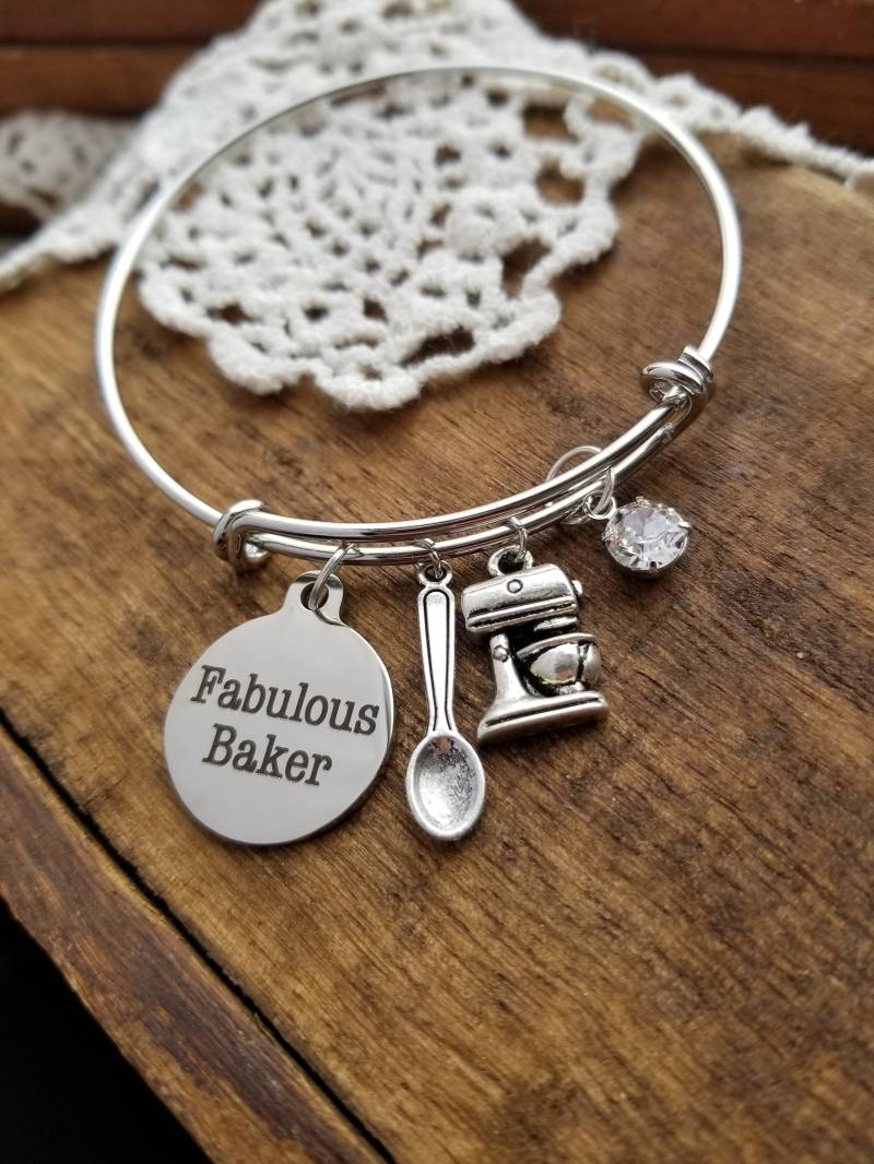 Bäcker Bettelarmband, Geschenk Für Bäcker, Lebensmittel Schmuck, Kuchendekorateur, Mutter, Oma, Cupcake Schmuck von LuxedesignsbySarah