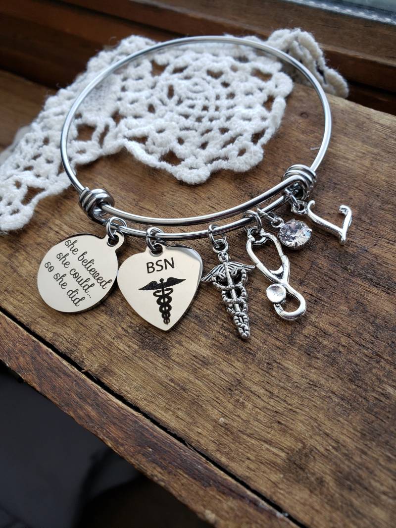 Bsn Krankenschwester Geschenk, Abschlussgeschenk, Geschenk Für Krankenschwester, Sie Glaubte, Könnte So, Dass Charme Armband, Eine Bsn von LuxedesignsbySarah