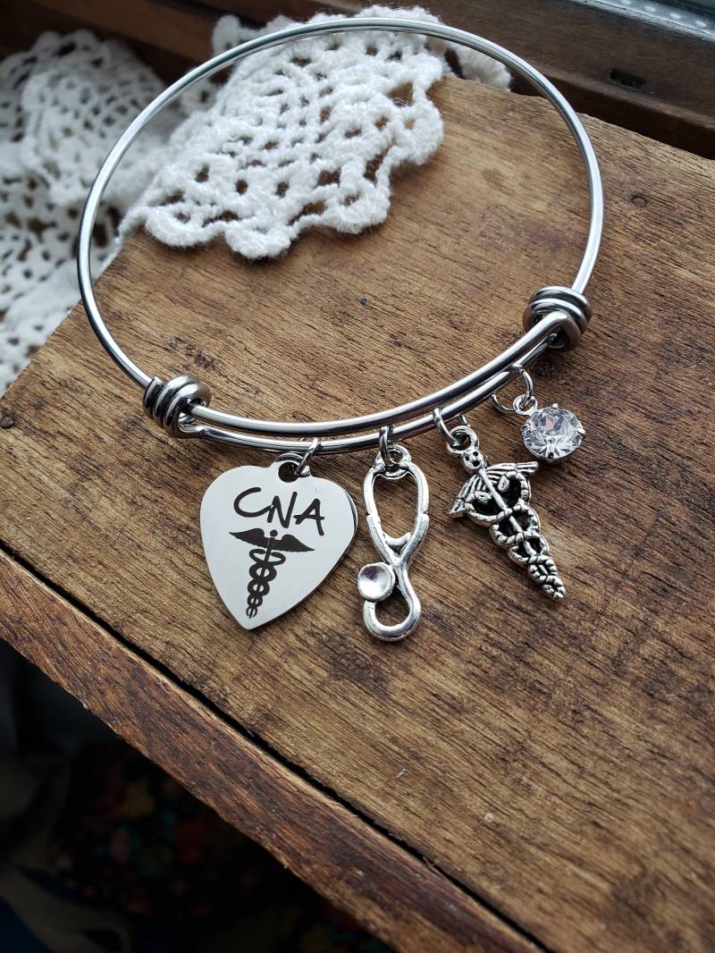 Cna Abschlussgeschenk, Abschlussgeschenk Für Cna, Zertifizierte Pflegehelferin Schmuck, Geschenk Krankenschwestern Assistent, Cna Cna Abschlussgeschenk, Abschlussgeschenk Für Cna, Zertifizierte Pflegehelferin Schmuck, Geschenk Krankenschwestern Assistent, Cna von LuxedesignsbySarah