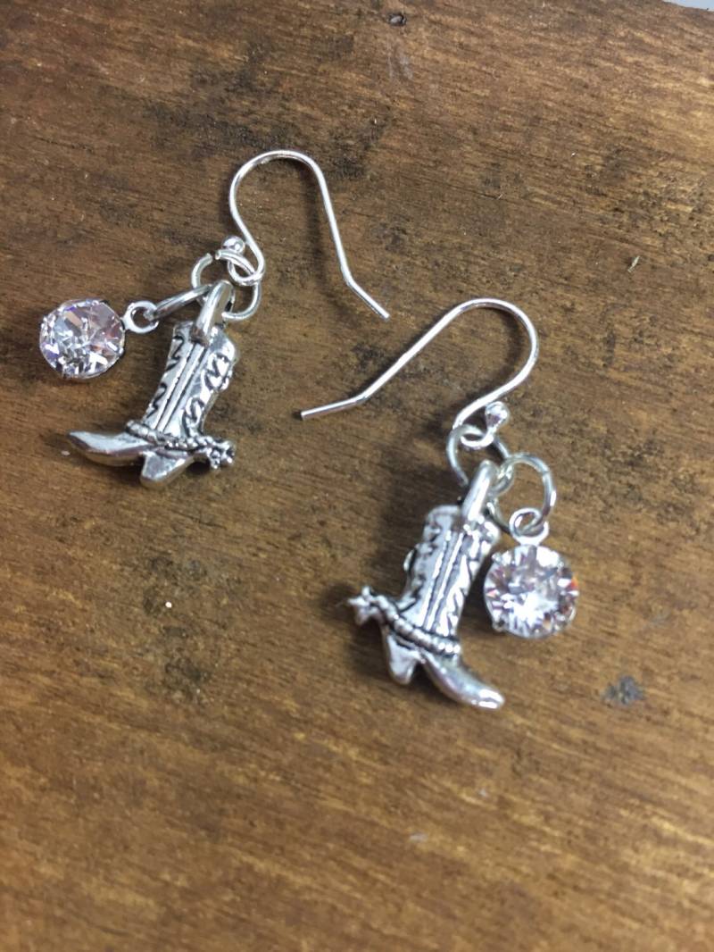 Cowboy-stiefel Ohrringe, Land Mädchengeschenk, Ohrringe Silber Cowboy-stiefel, Land-Ohrringe, Rustikale Hochzeit, Brautjungfer von LuxedesignsbySarah