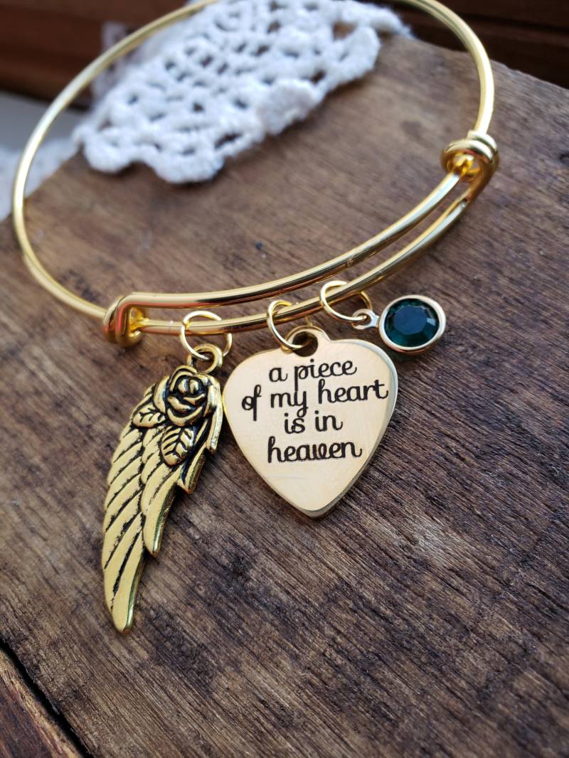 Gedenkarmband, Gedenkgeschenk, Ein Stück Meines Herzens Ist Im Himmel Armband, Engelsflügel in Erinnerung An Mama Papa von LuxedesignsbySarah