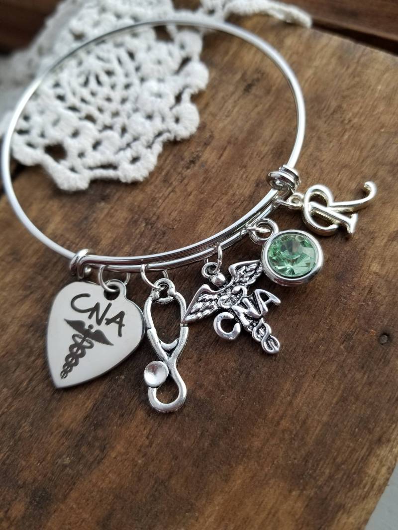 Geschenk Für Cna, Personalisiertes Armband, Cna-Abschlussgeschenk, Geburtssteinarmband, Silbernes Anfangsarmband, Zertifizierte Krankenschwester Geschenk Für Cna, Personalisiertes Armband, Cna-Abschlussgeschenk, Geburtssteinarmband, Silbernes Anfangsarmband, Zertifizierte Krankenschwester von LuxedesignsbySarah