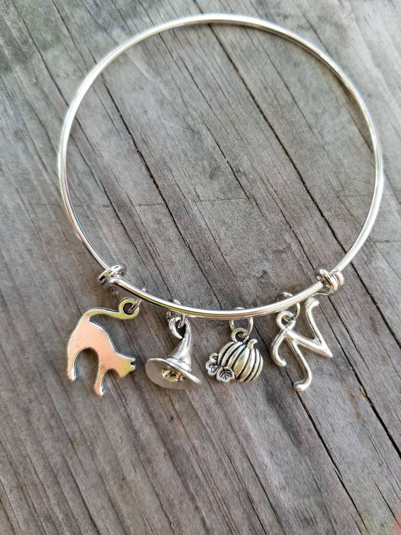 Halloween Armband, Schmuck, Kürbis Katzen Hexen Hut Herbst Charme von LuxedesignsbySarah