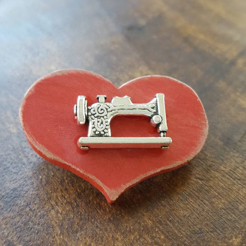 Herz Brosche, Pin, Näherin Nähmaschine Nähgeschenk, Geschenk Für Quilter, Rotes Brosche von LuxedesignsbySarah