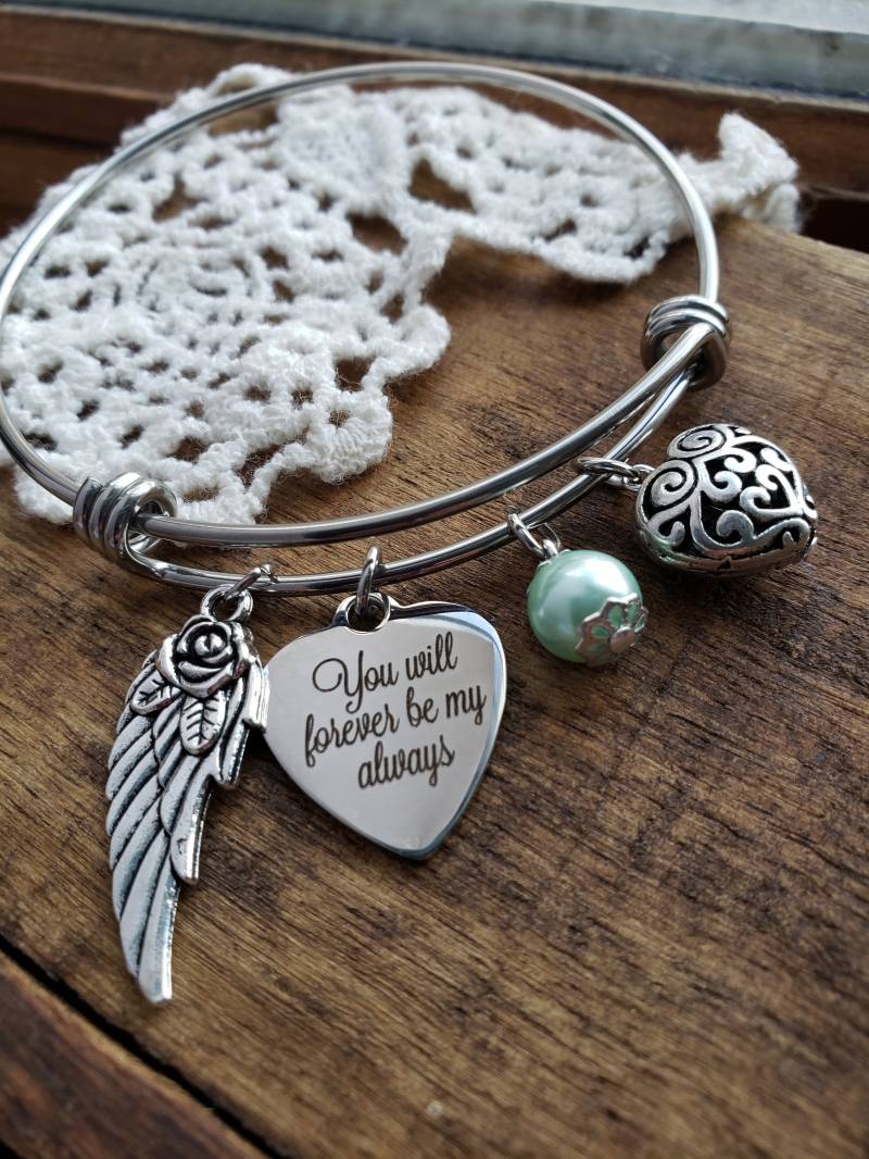 Jubiläumsschmuck, Jubiläumsgeschenk, Sie Werden Für Immer Mein Armreif Sein, Geschenk Frau, Freundin, Flügel Charme Armband von LuxedesignsbySarah