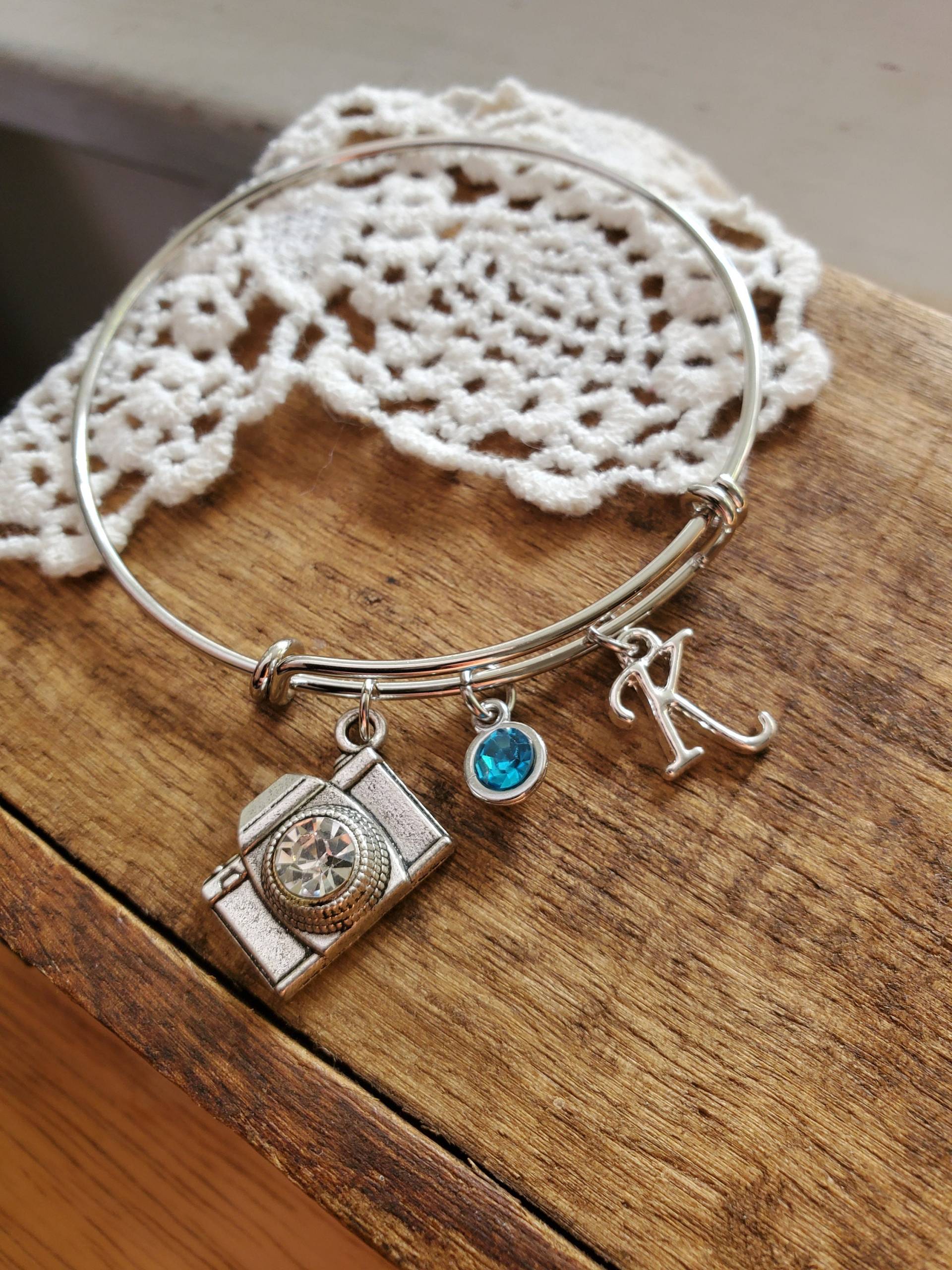 Kamera Bettelarmband, Fotograf Geschenk, Fotogeschenk, Geschenk Für Hochzeitsfotograf, Fotoarmband, Armband, Foto Kamera Bettelarmband, Fotograf Geschenk, Fotogeschenk, Geschenk Für Hochzeitsfotograf, Fotoarmband, Armband, Foto von LuxedesignsbySarah