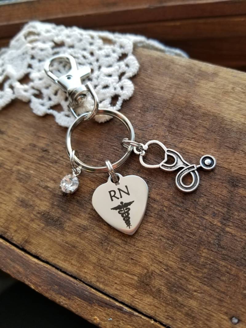 Krankenschwester, Geschenke, Geschenk Für Anheften Zeremonie Krankenschwester Schlüsselanhänger, Stethoskop Charme, Rn Abschluss von LuxedesignsbySarah
