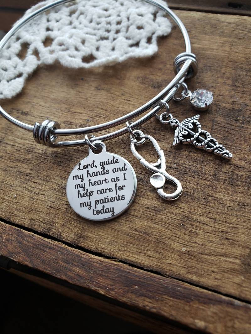 Krankenschwester Geschenke, Geschenk Für Hebamme, Doula, Krankenschwester, Cna, Arzt, Arzthelferin Armband, Rcw von LuxedesignsbySarah