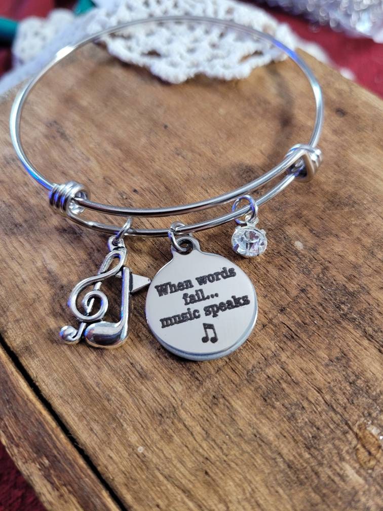 Musikgeschenke, Geschenk Für Musiklehrer, Bandlehrer, Musik Thema Charm Armband, Bandmitglied, Musikliebhaber Sänger von LuxedesignsbySarah