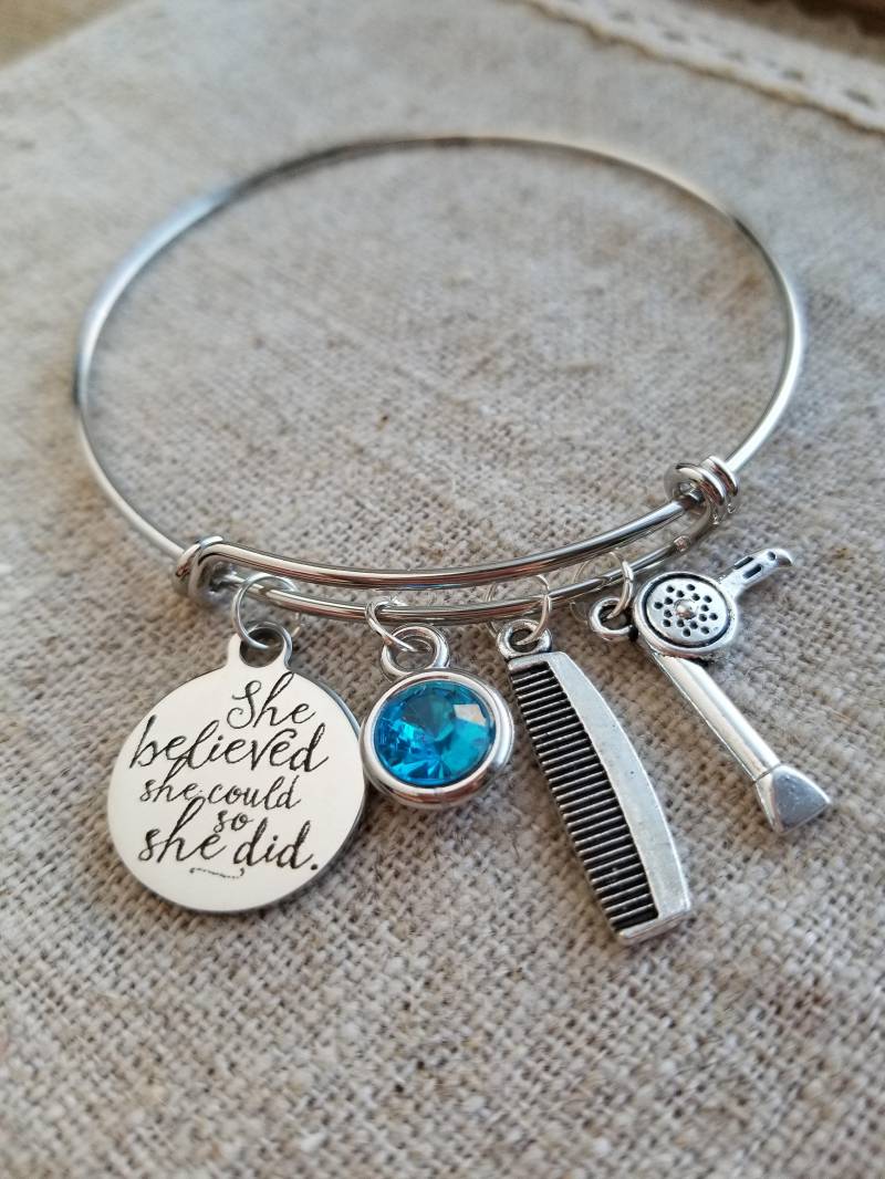 Sie Glaubte, Sie Könne, Also Machte Charm Armband, Graduierung Geschenk Für Friseur, Kosmetik Abschluss Geschenk, Friseur von LuxedesignsbySarah