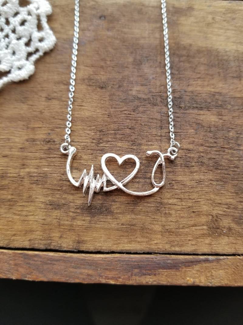 stethoskop Halskette, Geschenk Für Eine Doula, Emt Cna, Bsn, Rn Pflegegrad Lpn Charmehalskette, Krankenschwester von LuxedesignsbySarah