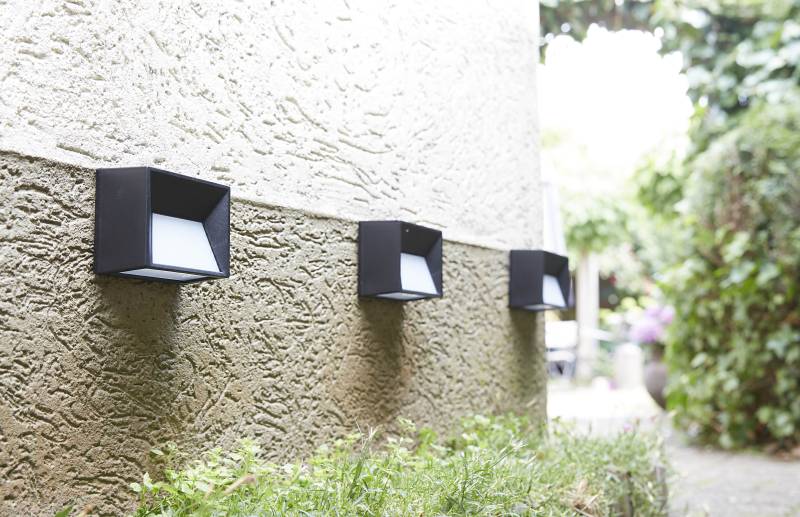 LUXFORM Außen-Wandleuchte "Solar-Intelligente Hybrid-Wandleuchte - Maryland" LED-Modul 1 Stk. Nach oben und unten strahlende Wandleuchte von Luxform