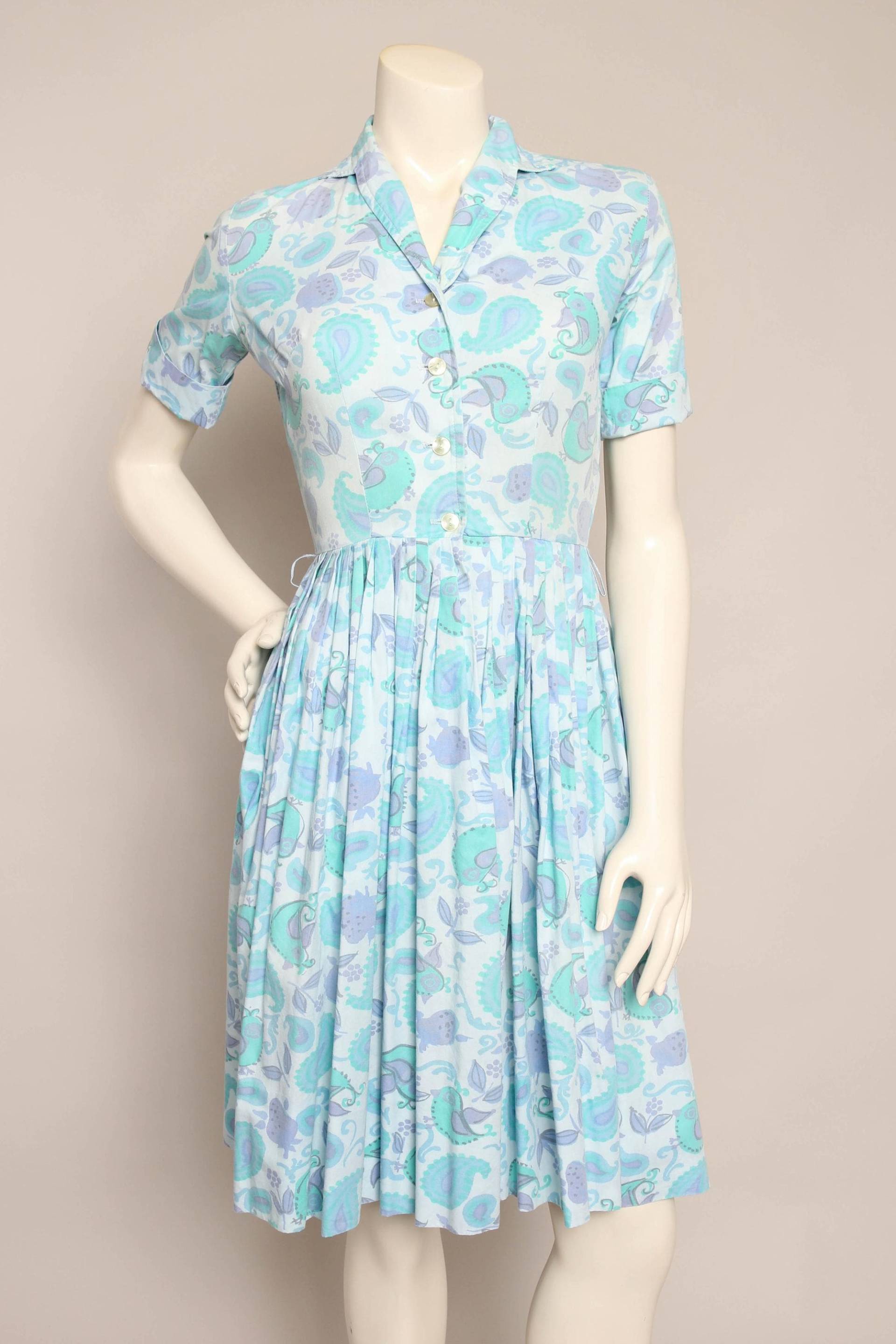 1950Er Jahre Kleid Im Erdbeer-Vogel-Print Baumwoll-Shirtwaist, Größe Xs/S von LuxieVintage