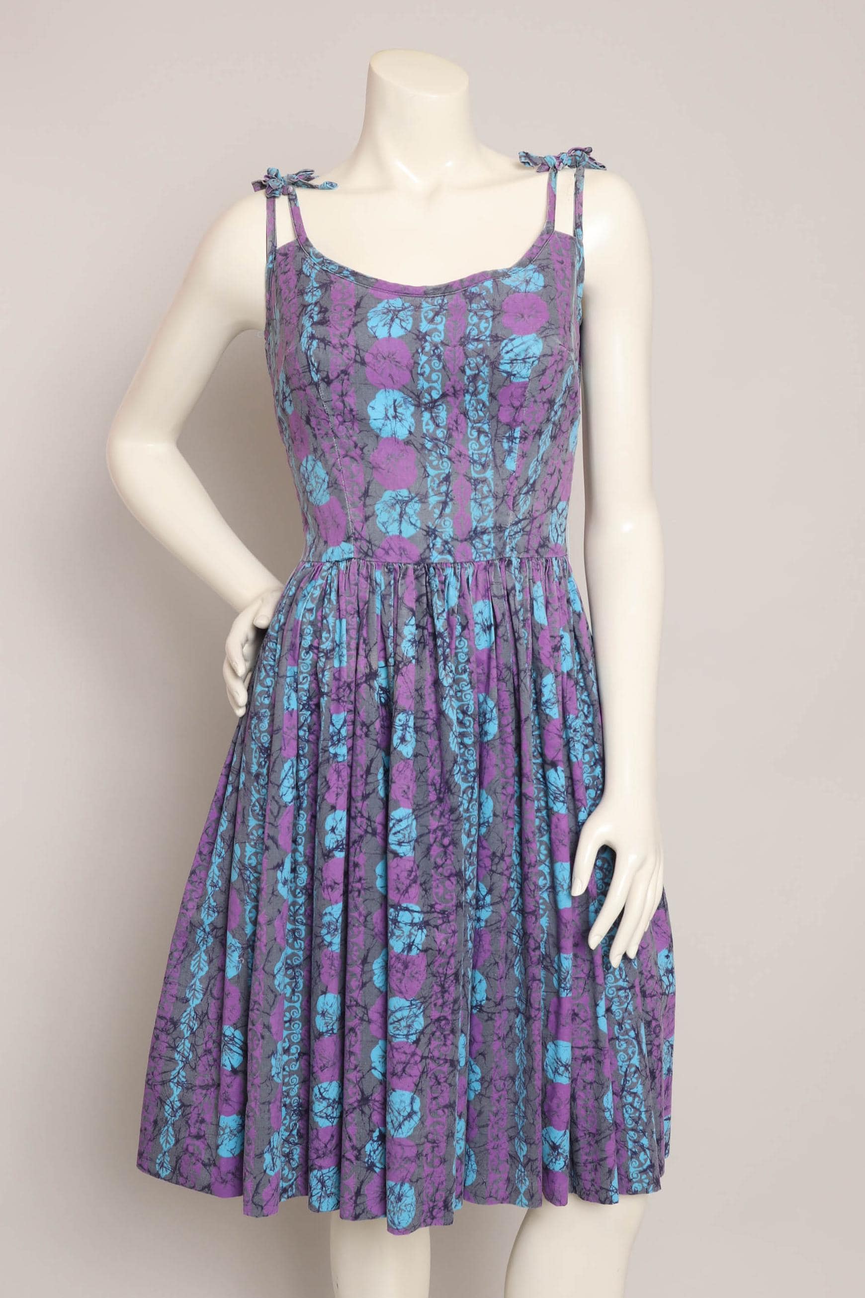 60S Lila Sommerkleid Vintage Batik Baumwollkleid Xs/S von LuxieVintage