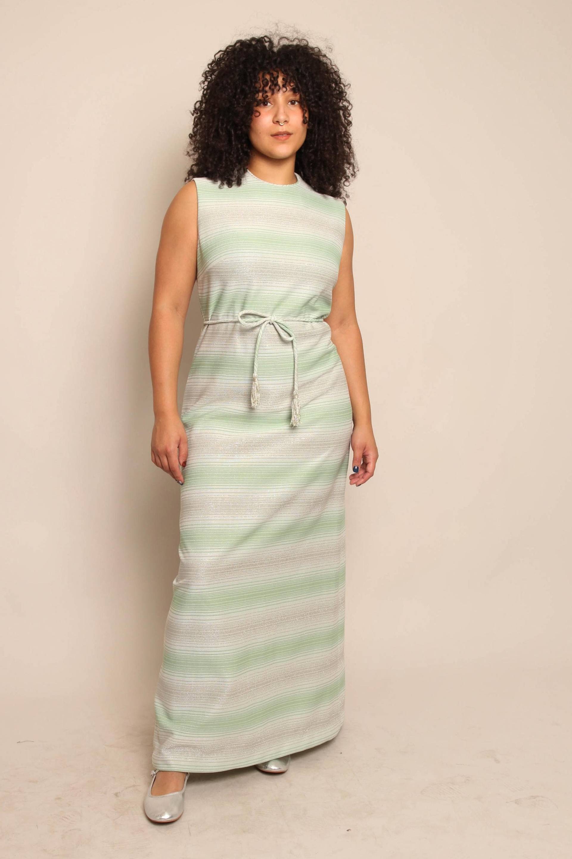 60S Silber Gestreiftes Kleid Vintage Lady Carol Lurex Maxi Kleid Mit Quastengürtel, Gr. L von LuxieVintage