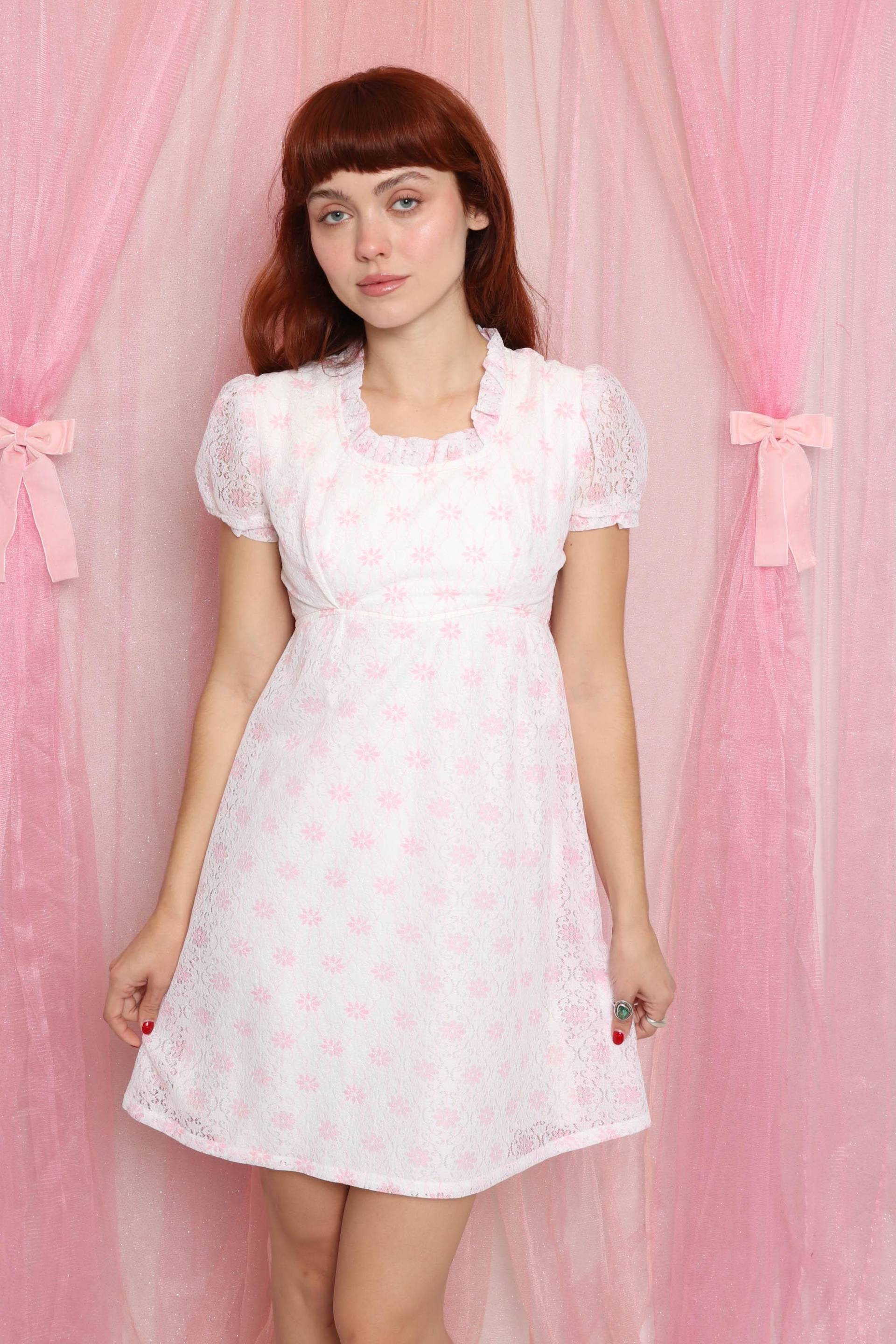 70Er Jahre Pink Blumen Spitze Babydoll Mini Kleid, Größe Xs von LuxieVintage