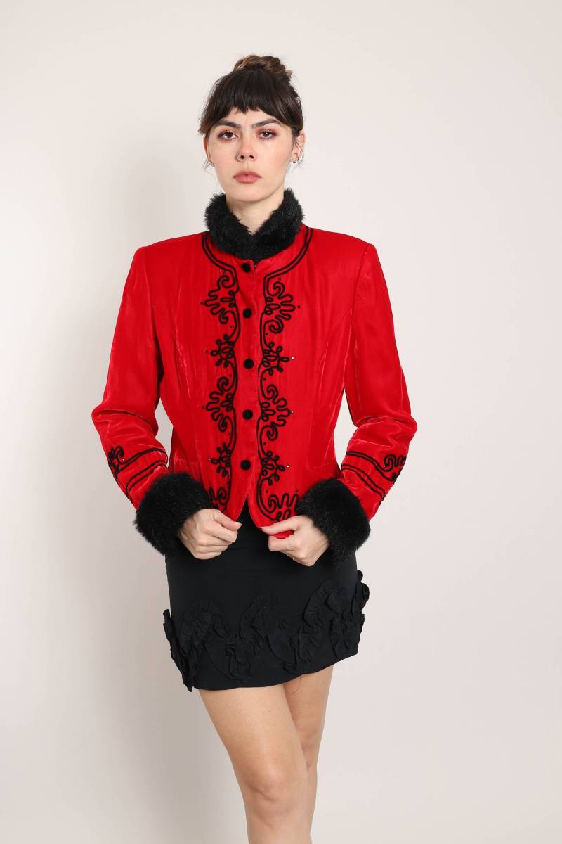 90S Samt Soutache Jacke Mit Kunstpelzborte, Tom Barra Kollektion, Größe S/M 90S Samt Soutache Jacke Mit Kunstpelzborte, Tom Barra Kollektion, Größe S/M von LuxieVintage
