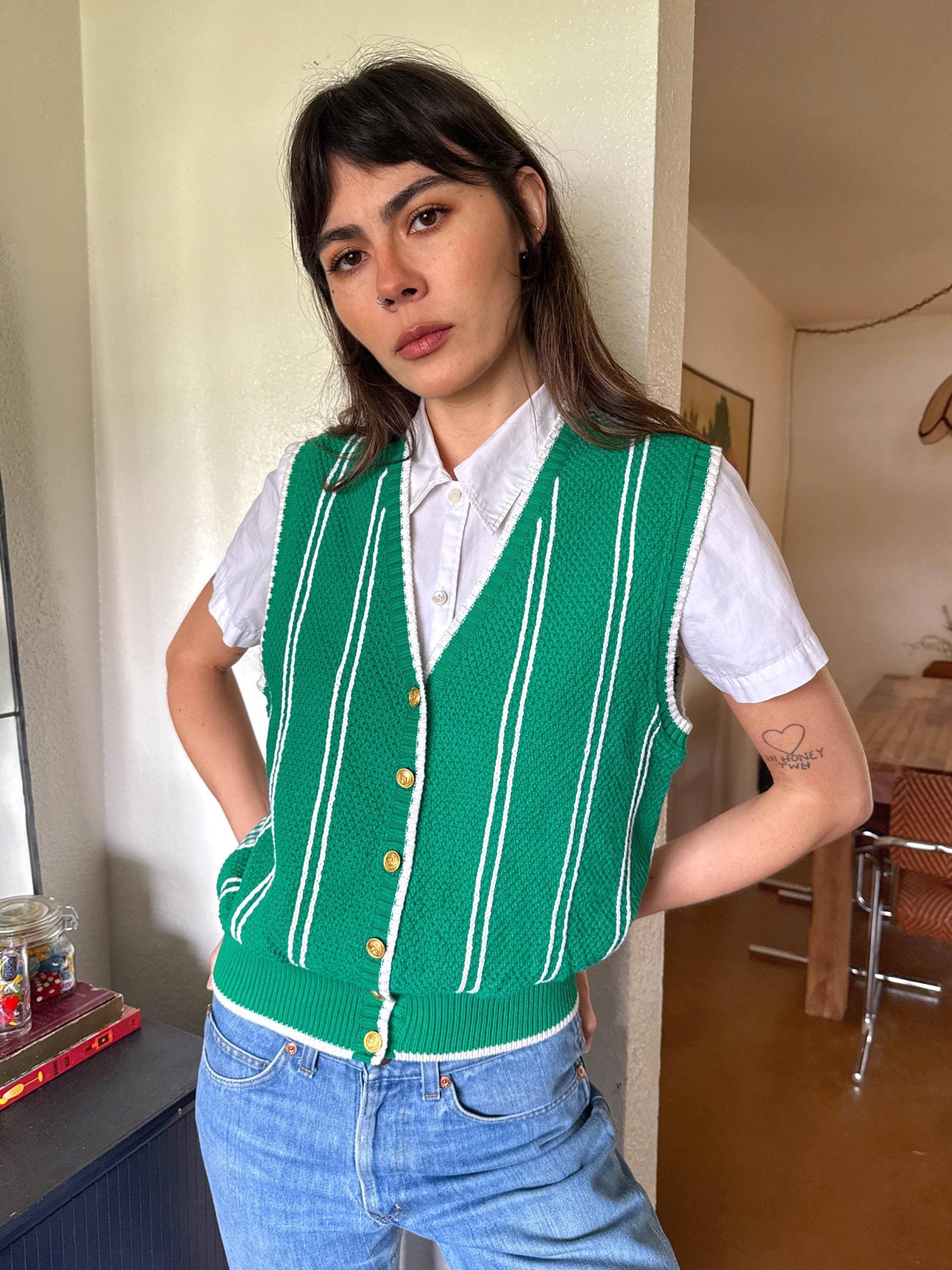 90S Gestreifte Baumwoll Strickweste Vintage Green Golf Wear, Größe S von LuxieVintage