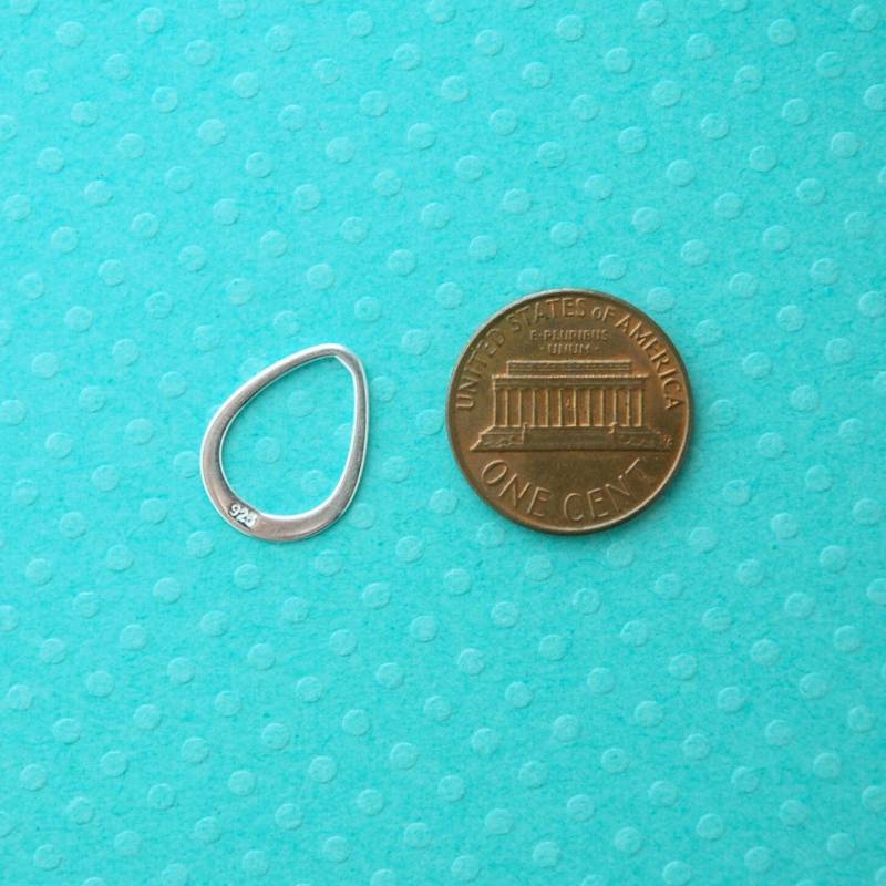 16 Mm Sterling Silber Tropfen, 2 Stück, Ohrring Oder Halsketten Komponenten, 925 Gestempelt 16 Mm Sterling Silber Tropfen, 2 Stück, Ohrring Oder Halsketten Komponenten, 925 Gestempelt von LuxorSupplies