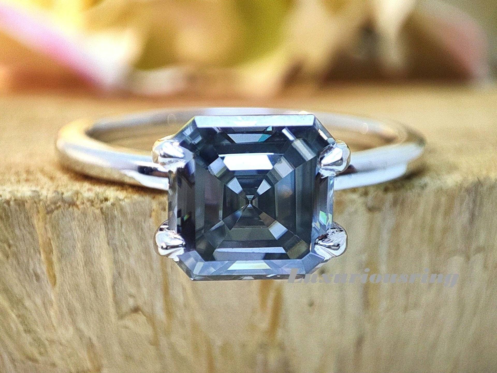 7 Mm Asscher Step Cut Grauer Moissanit Solitär Verlobungsring, 925 Sterling Silber Ehering, Jahrestagsgeschenk Für Sie, Handgemachter Schmuck von Luxuriousring