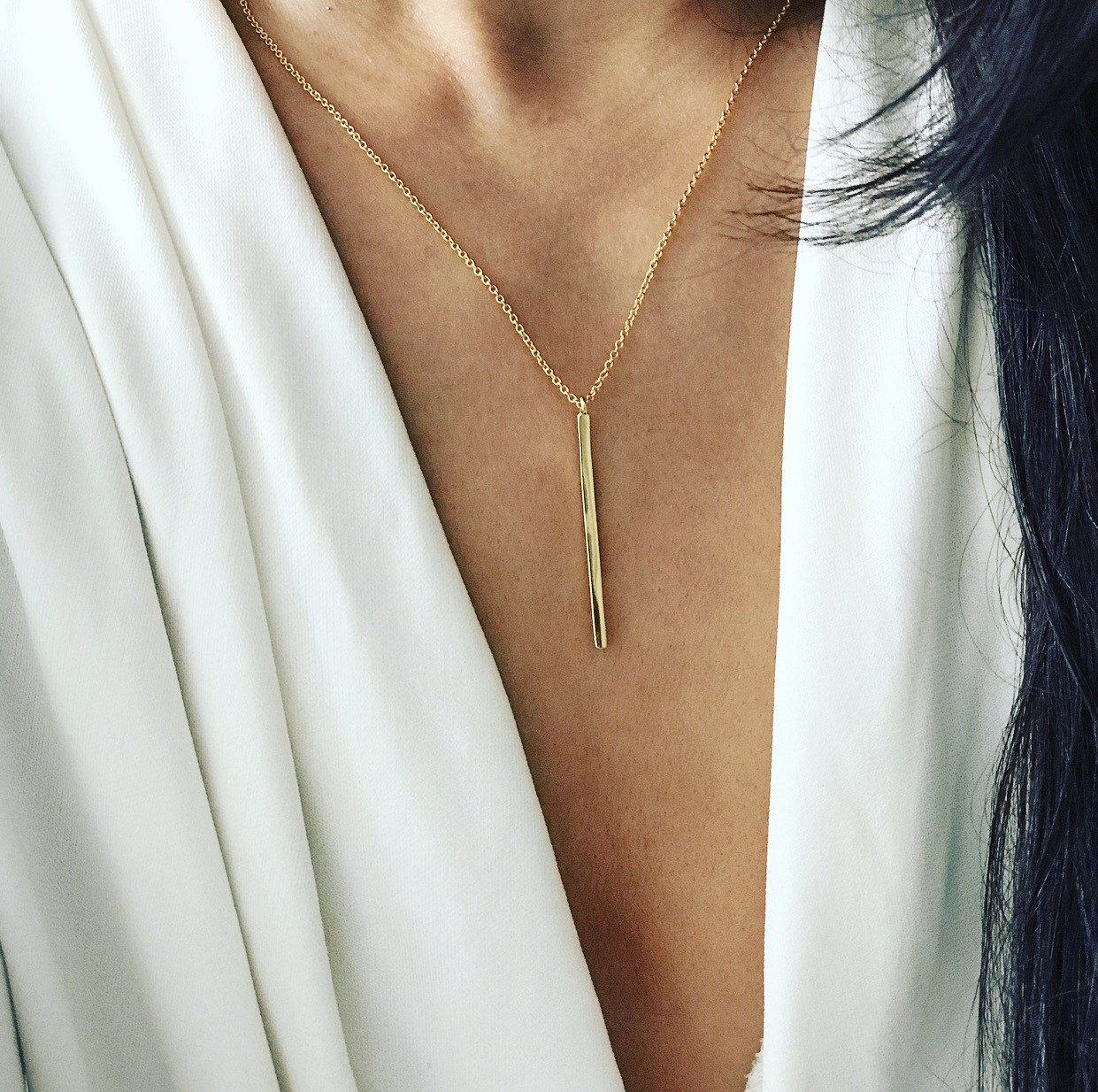 14K Gelbgold Plated Bar Plunge Anhänger Halskette 14K Gelbgold Plated Bar Plunge Anhänger Halskette von Luxury213