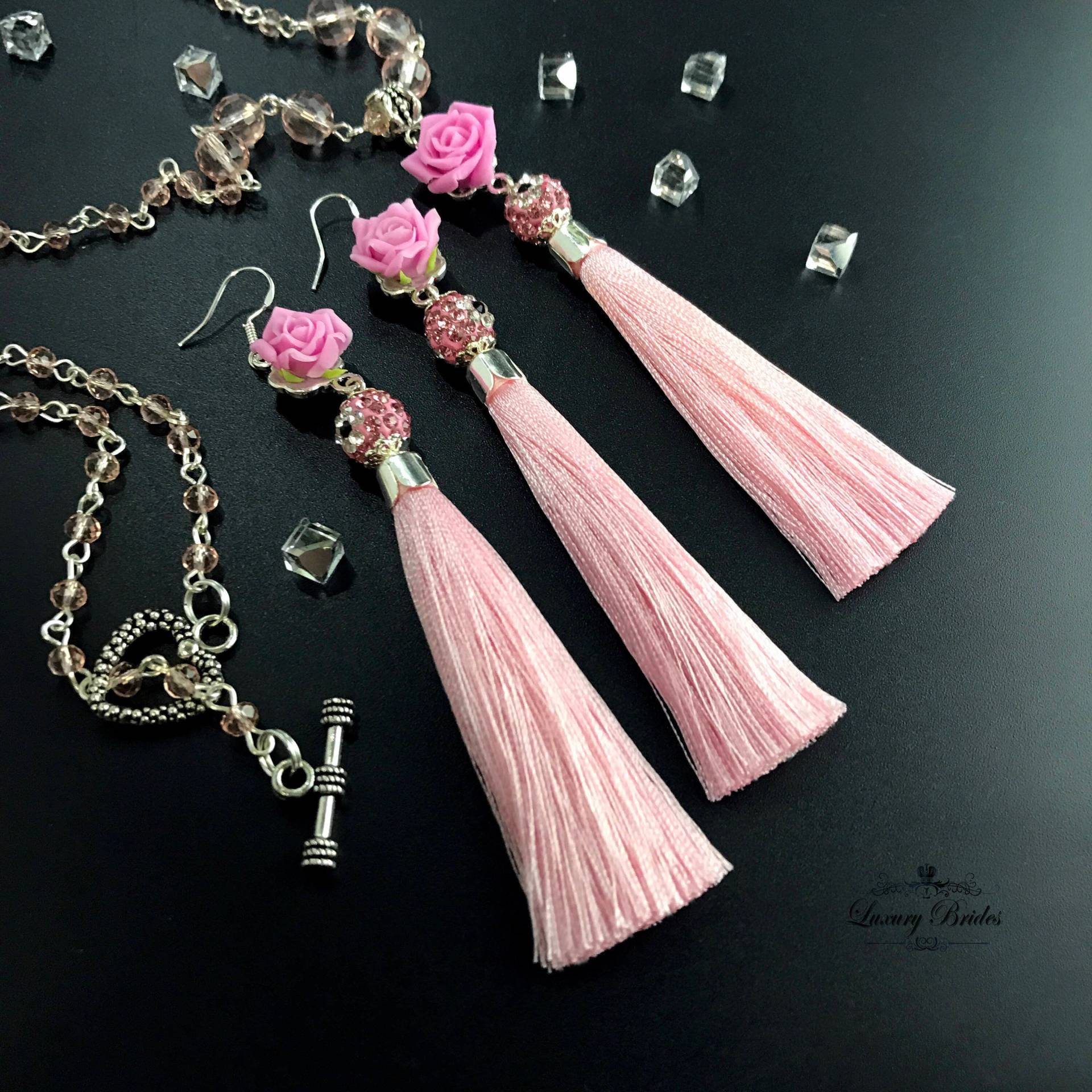Rosa Quaste Schmuck Set, Rose Cold Porzellan, Swarovski Kristalle von Luxurybrides