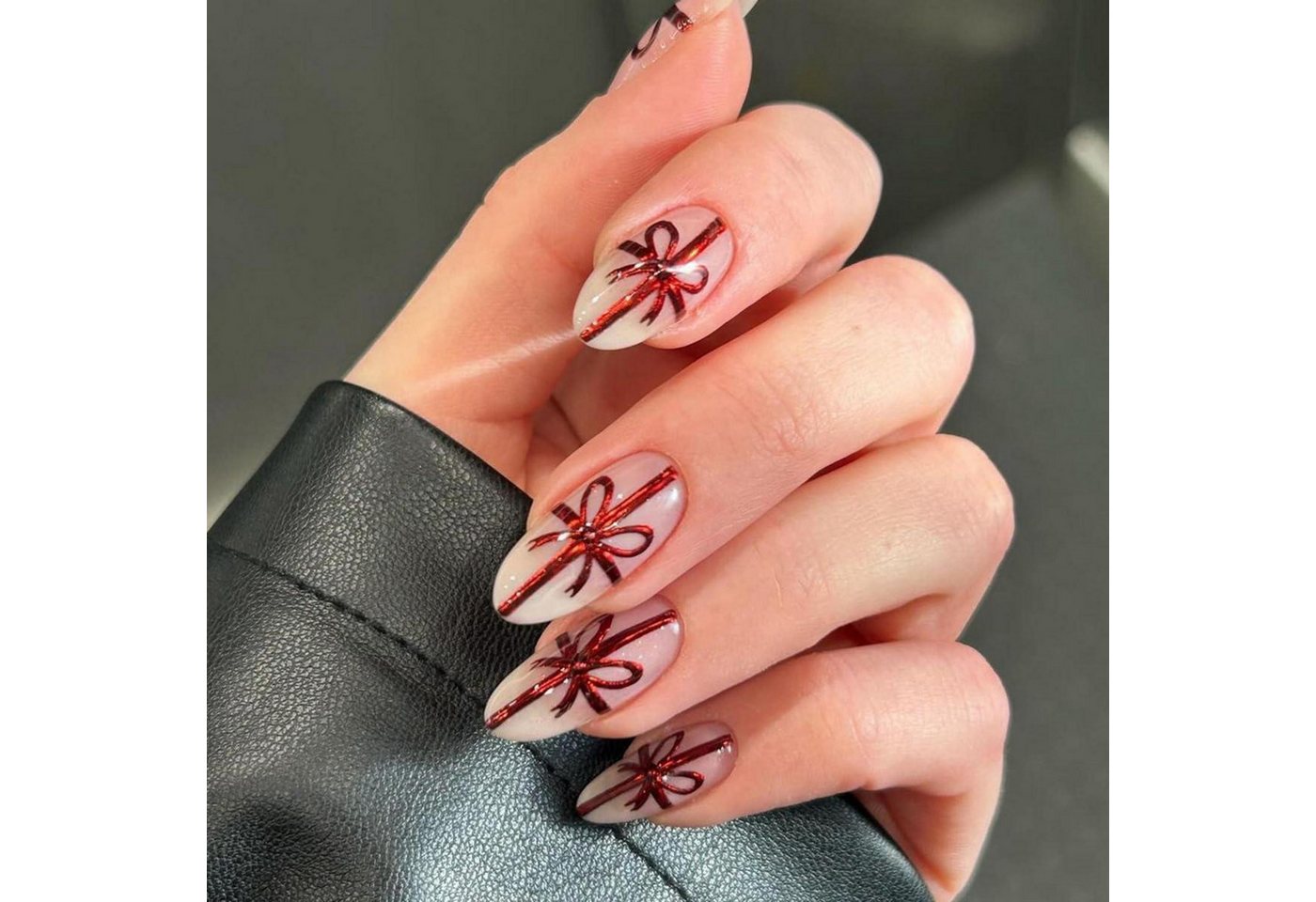 LuxusKollektion Kunstfingernägel Kunstnägel PressOn Almond Rot Schleife Crystal CR5 von LuxusKollektion