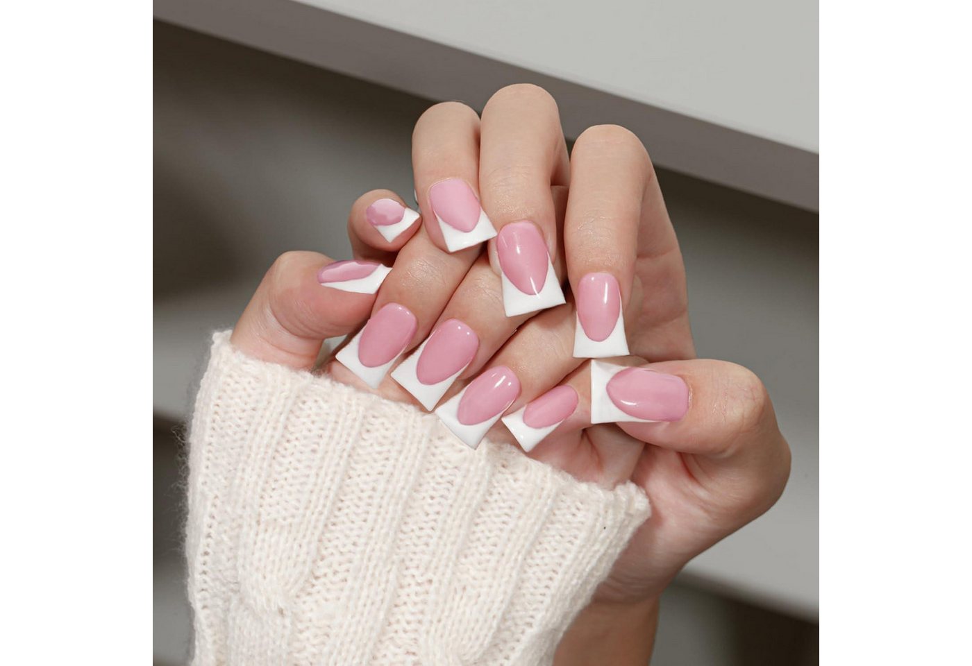 LuxusKollektion Kunstfingernägel Nagelspitze French Tip weiß eckig mit Kleber 30 Stück rosa für Frauen von LuxusKollektion
