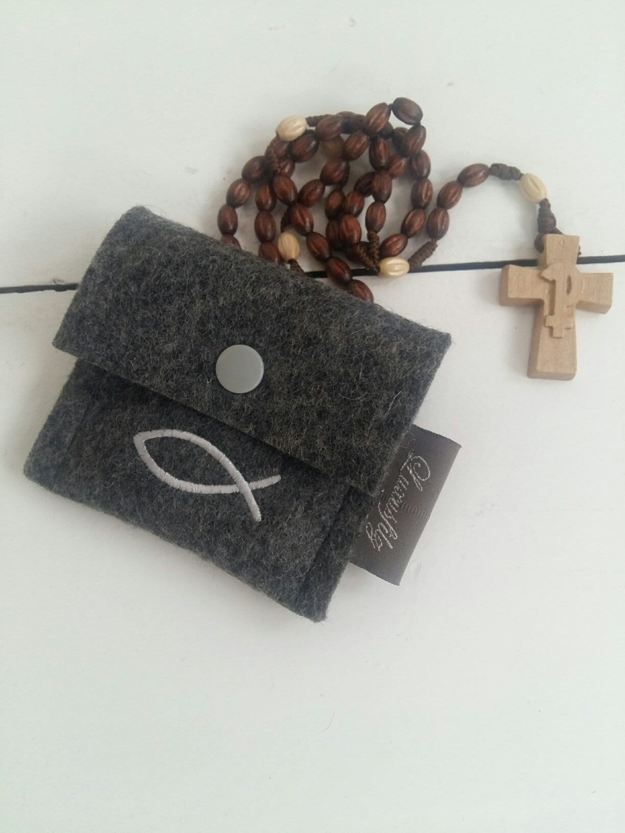 Rosenkranztäschchen Aus Reinem Wollfilz Rosenkranztäschchen Aus Reinem Wollfilz von Luxusfilz
