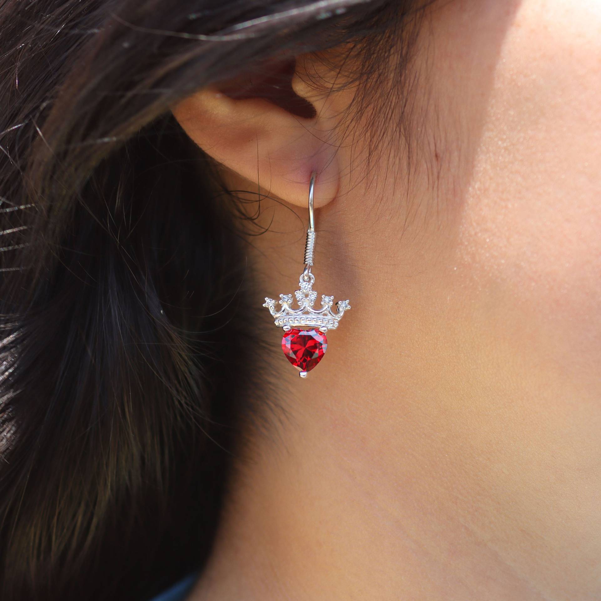 Herz Und Krone Ohrringe, Silber Elegante Design Ohrringe Mit Zirkonia, Für Frauen, Made in Peru von LuyaPeru