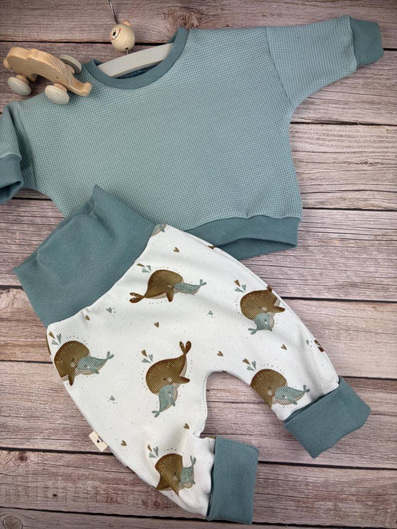 Baby Kinder Set Wale Tiere Pumphose Rippjersey Waffeljersey Sweater Sweatshirt Babyhose Babyshirt Babyset Babygeschenk Geburt Geburtstag von LuzieKunterbuntshop