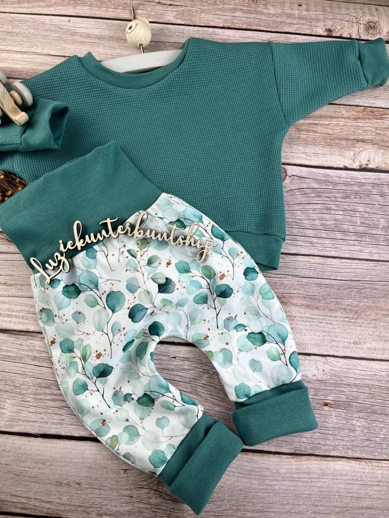 Baby Kinderset Eukalyptus Waffeljersey Pumphose Sweater Babyhose Mitwachshose Babygeschenk Geburt Kinderkleidung Babykleidung 56-80 von LuzieKunterbuntshop