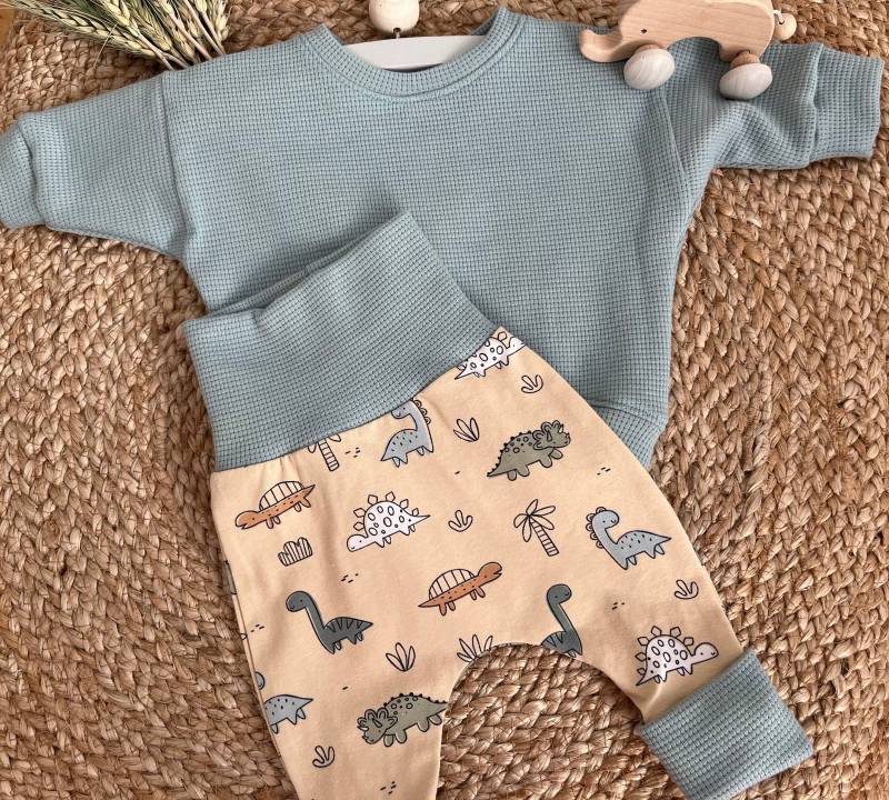 Baby Kinder Set Pumphose Waffeljersey Sweater Sweatshirt Babyhose Dinos Babyshirt Babyset Babygeschenk Geburt Geburtstag Versch.größen von LuzieKunterbuntshop