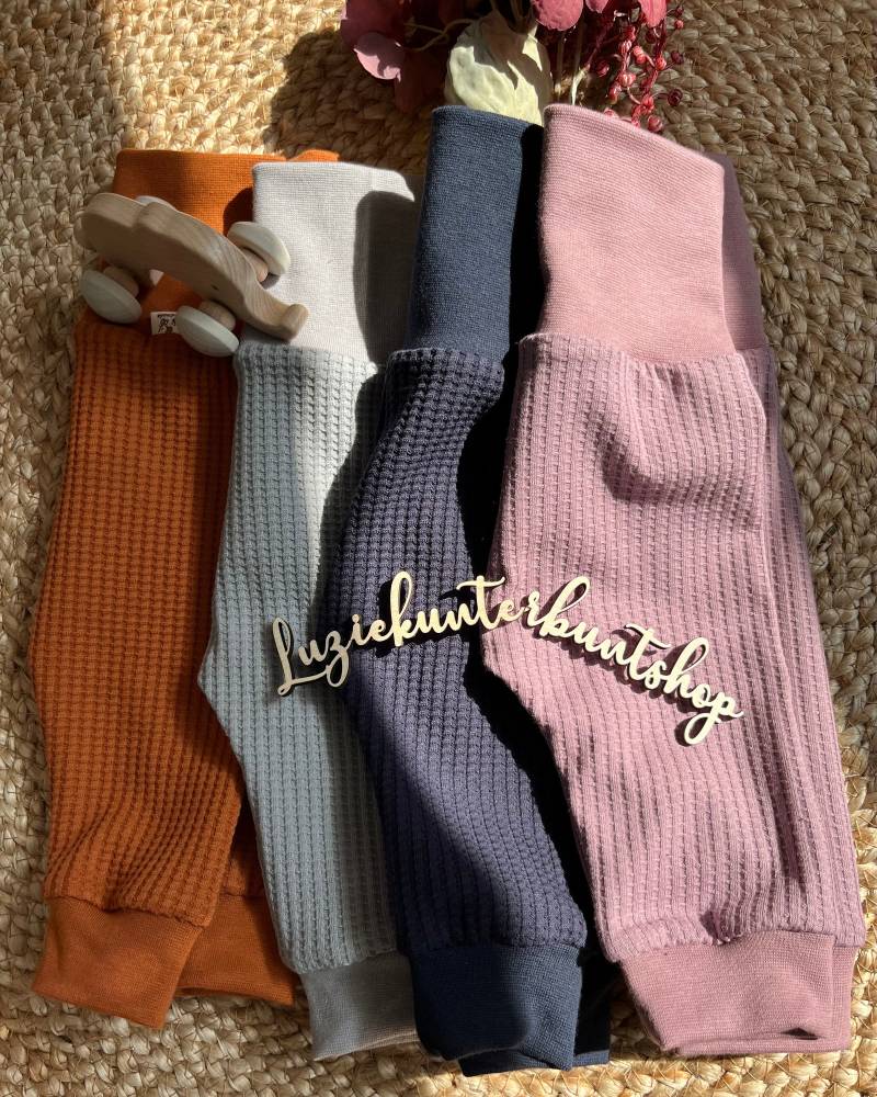 Waffeljerseyhose Mitwachshose Babyhose Waffeljersey Versch.farben Waffelhose Pumphose Handmade Mädchen Jungs von LuzieKunterbuntshop