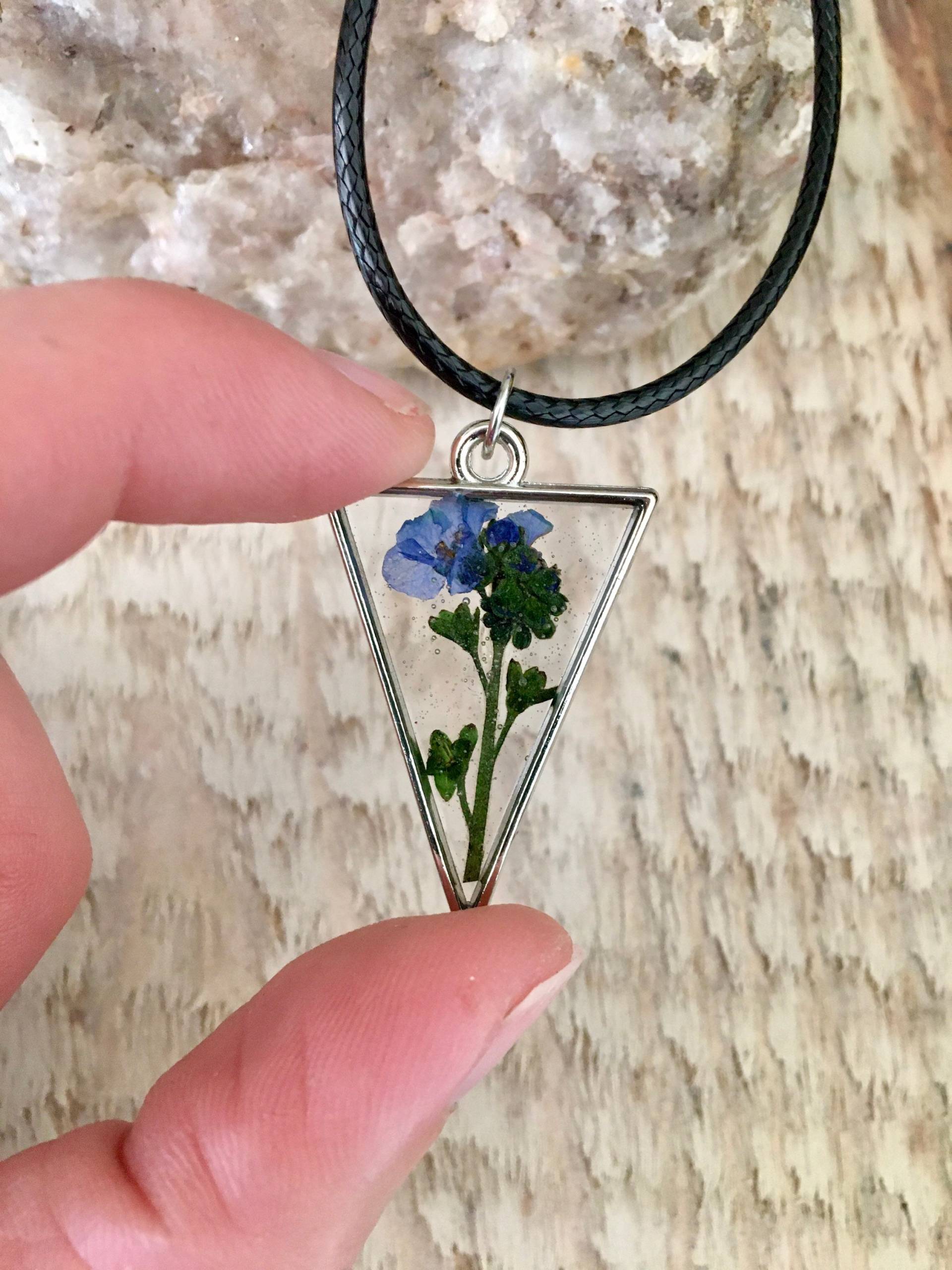 Vergissmeinnicht Kette, Echte Gepresste Blume Schmuck, Geschenk Für Freundin, Abschied Geschenk, Etwas Blaues Braut, Natur Mädchen Halskette von Lwoods0811