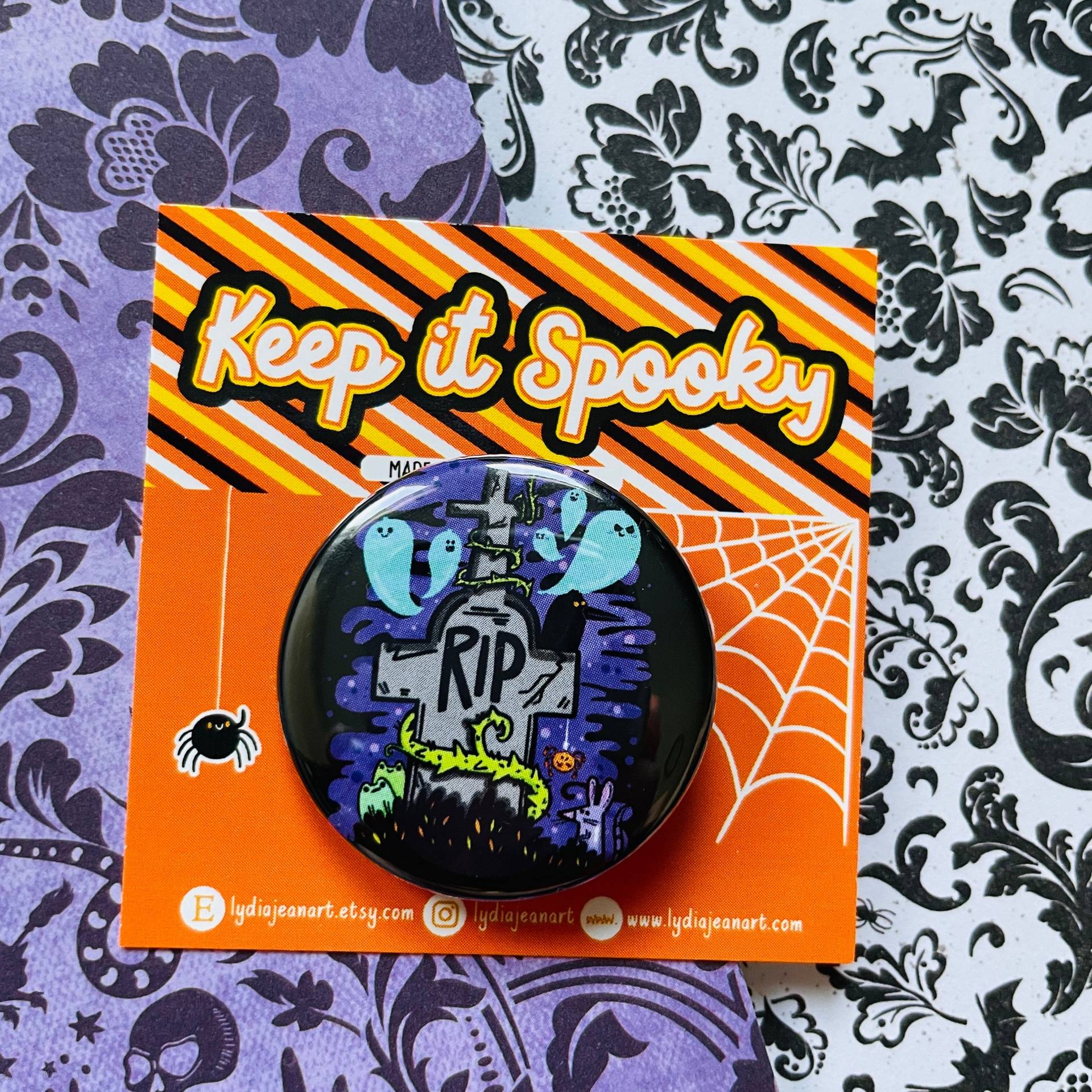 Graveyard Pin Oder Magnet Für Halloween Liebhaber | Knopf Button Pack von LydiaJeanArt