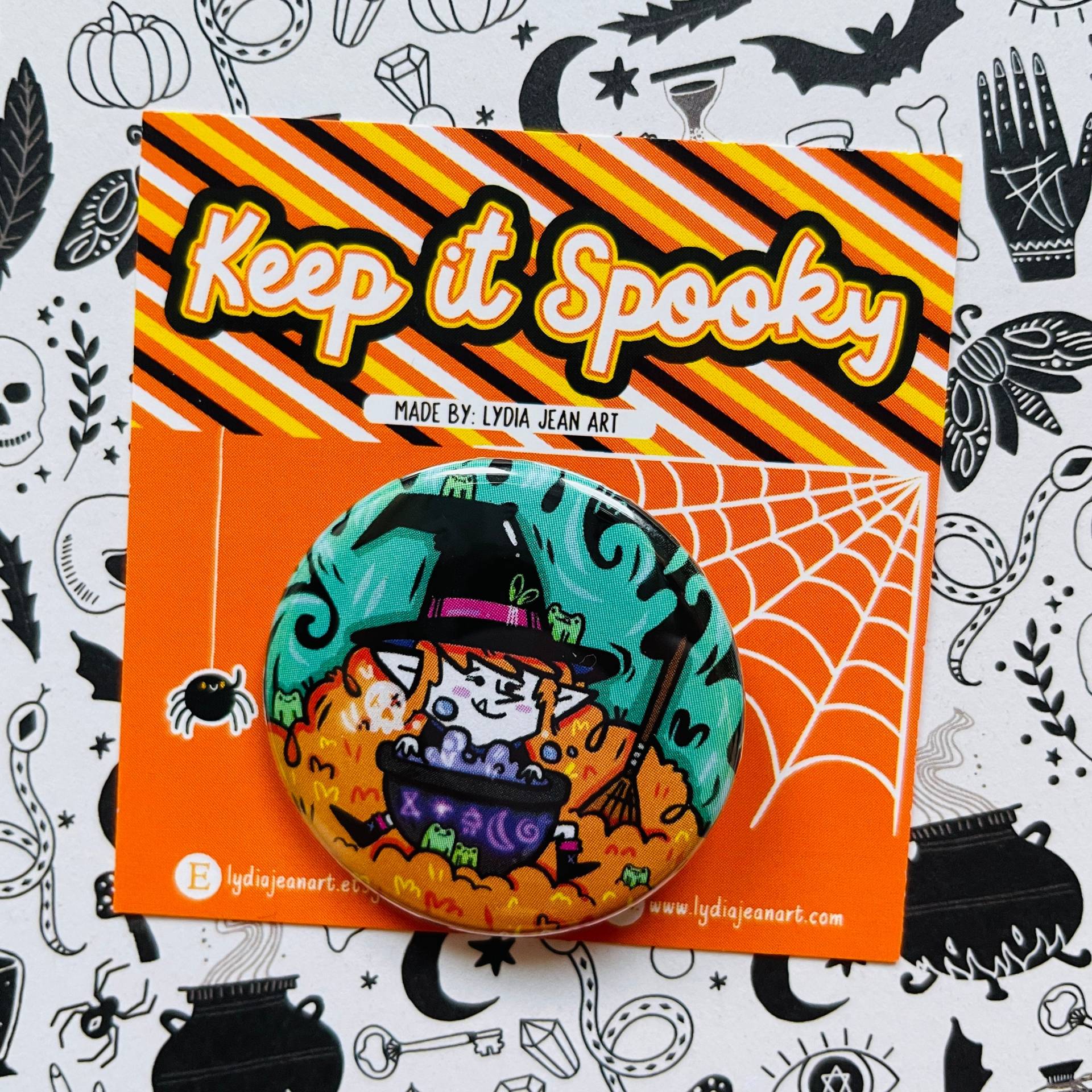 Kleine Hexe Pin Oder Magnet Für Halloween Liebhaber | Knopf Button Pack von LydiaJeanArt