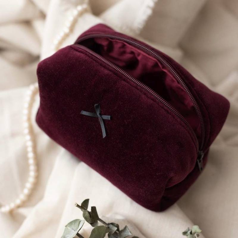 Weinrote Schminktasche Aus Samt - Kosmetiktasche Weihnachtsgeschenk Geschenk Für Sie Weinrote Schminktasche Aus Samt - Kosmetiktasche Weihnachtsgeschenk Geschenk Für Sie von LyiaShop