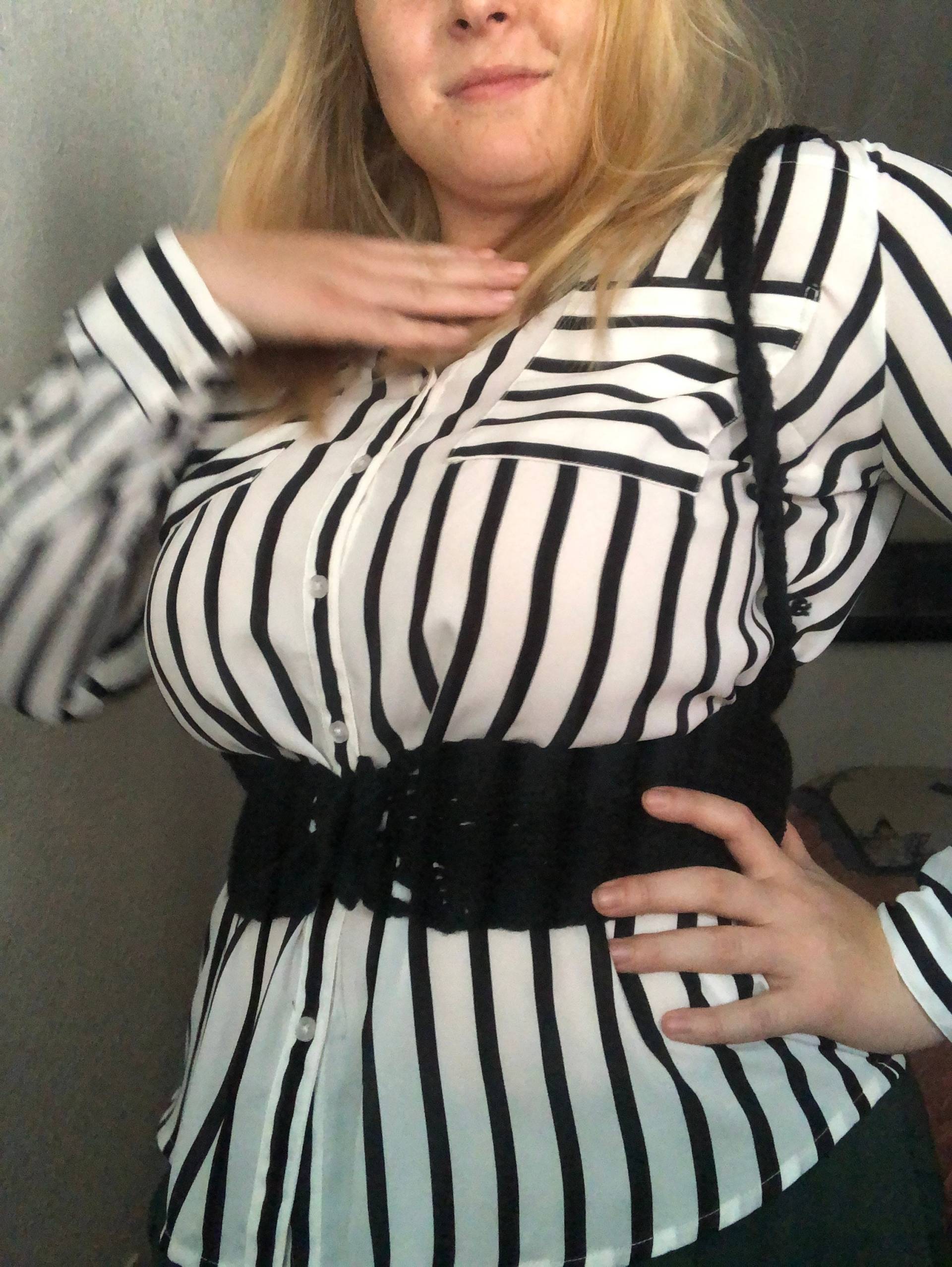 Maßgeschneidertes Unterbrust-Korsett von LylasPlayhouse