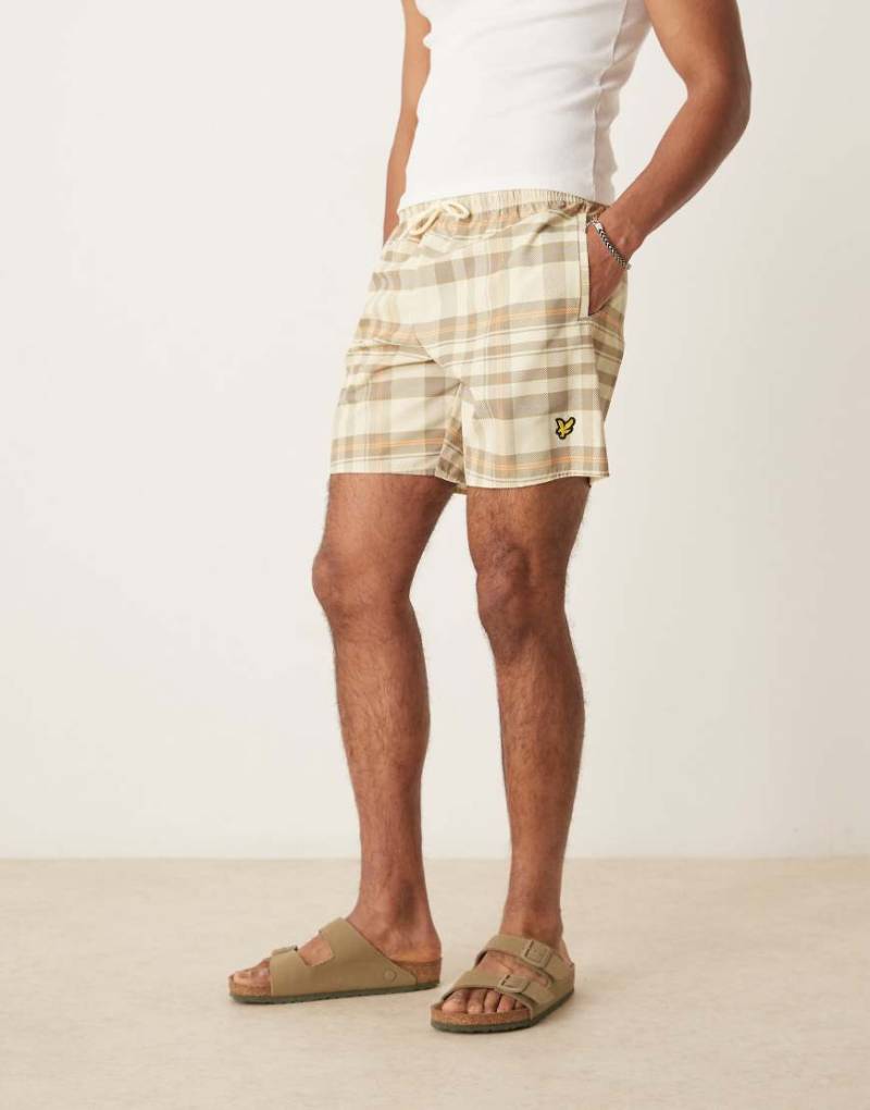 Lyle & Scott - Freizeit-Badeshorts in Beige mit Schottenkaro-Neutral von Lyle & Scott