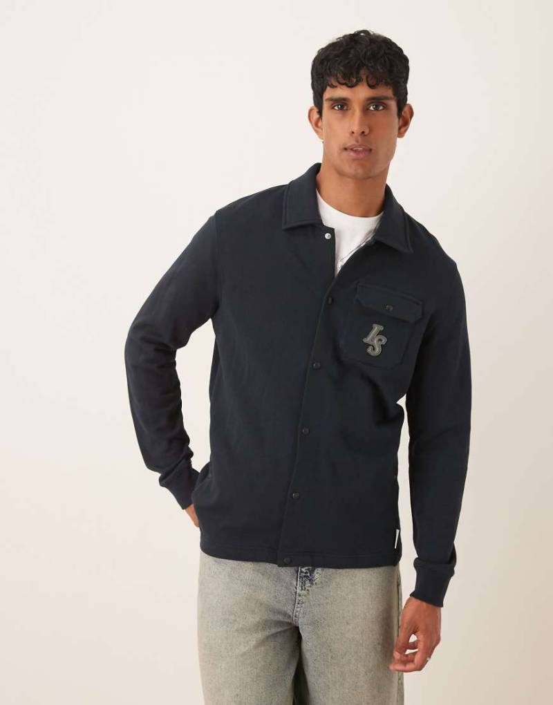 Lyle & Scott - Hemdjacke aus Loopback-Stoff in Marineblau mit Emblem von Lyle & Scott